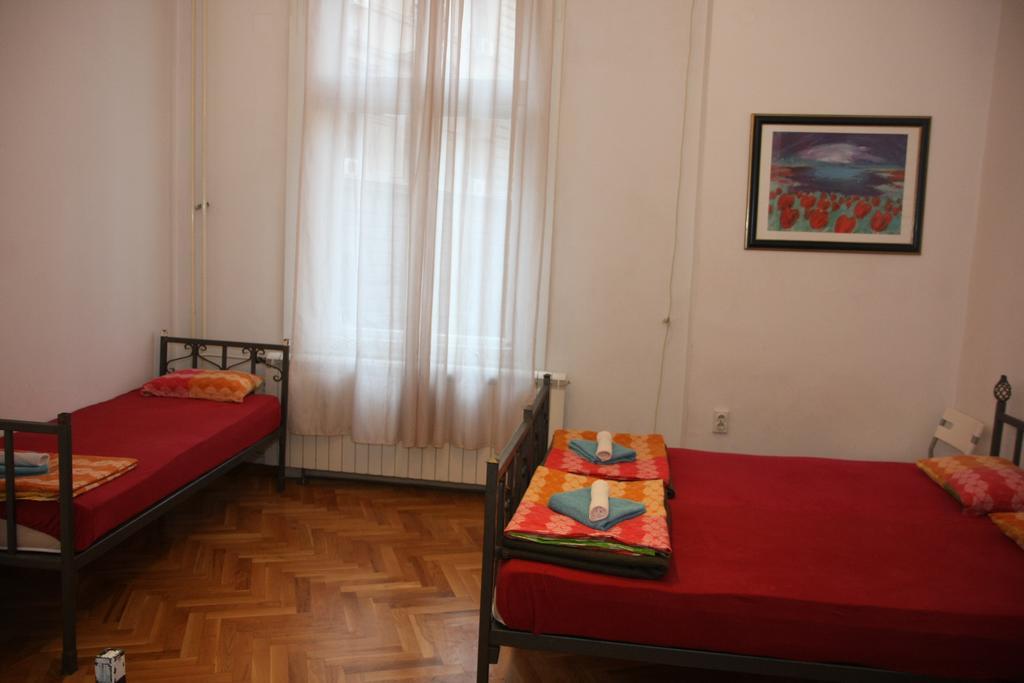 Time Hostel Belgrade Chambre photo