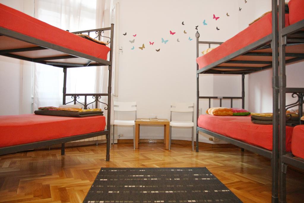 Time Hostel Belgrade Chambre photo