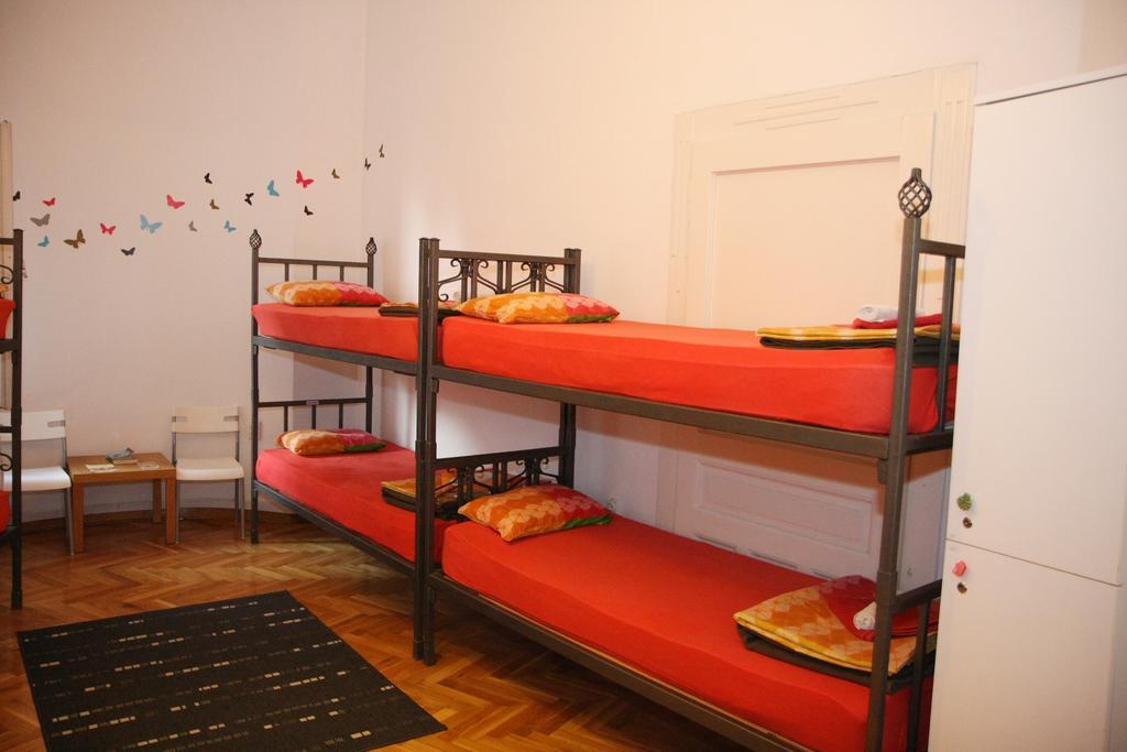 Time Hostel Belgrade Extérieur photo