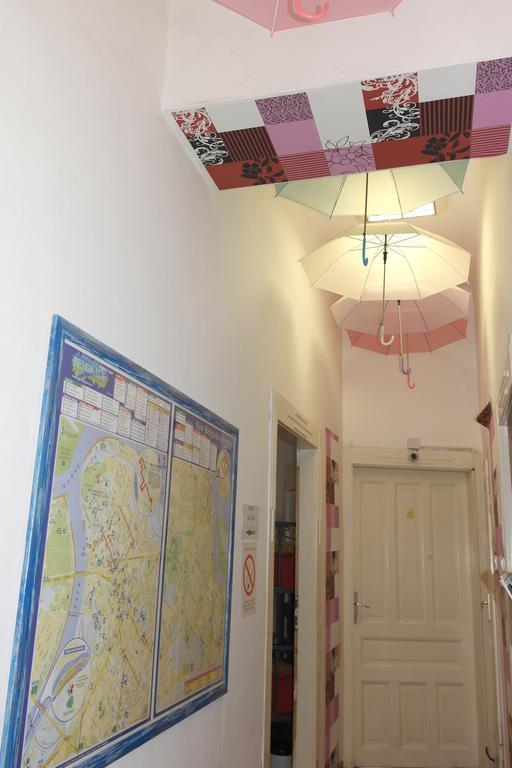 Time Hostel Belgrade Extérieur photo