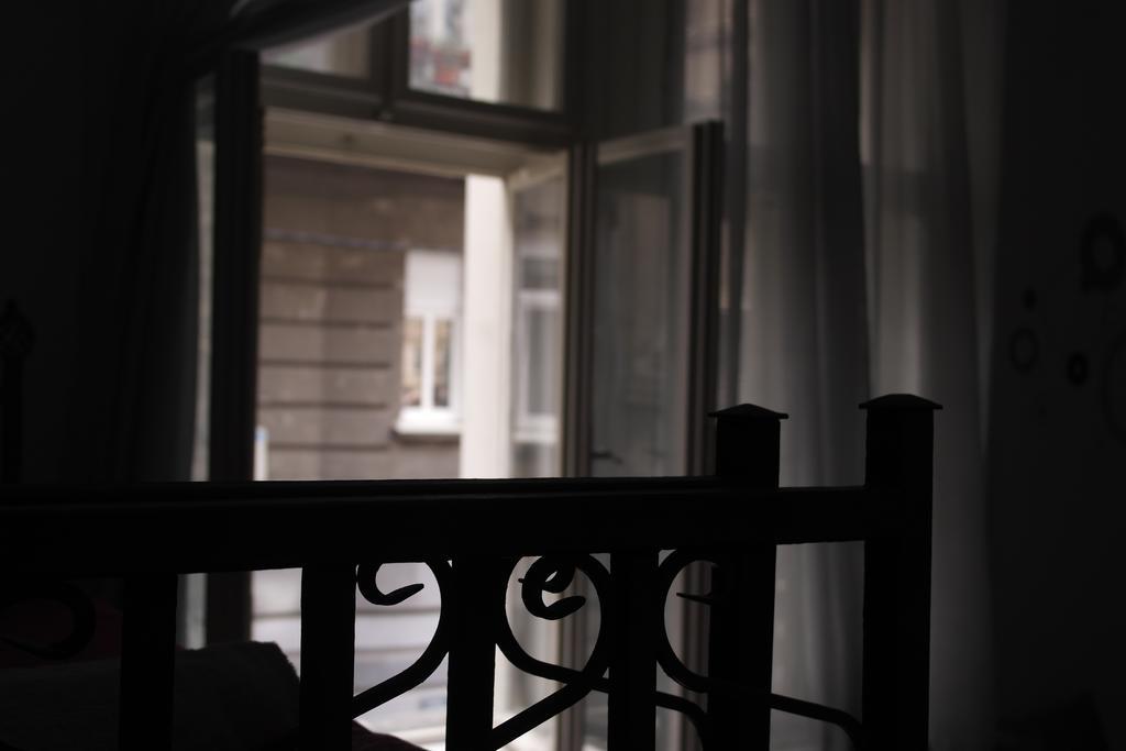 Time Hostel Belgrade Extérieur photo